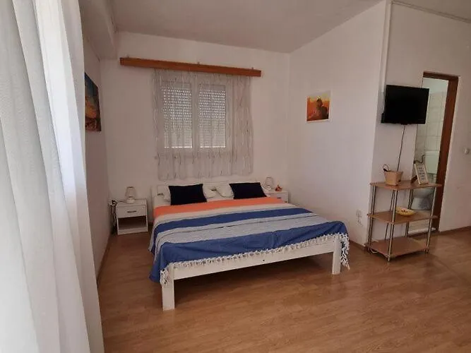 Vanja Kara Biograd - With Terrace דירה ביוגראד נה מורו